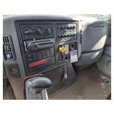 2007 International Utility Truck 7300 SBA 4x2 DT466