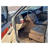 2005 Lincoln Navigator Premium/Luxury/Ultimate 4-Door Wagon