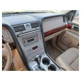 2005 Lincoln Navigator Premium/Luxury/Ultimate 4-Door Wagon