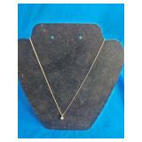 10K Gold 1/4 ct tw Diamond Flower Pendant