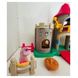 Vintage Little People Lil Kingdom Castle Palace King Queen Prince Playset