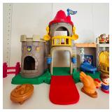 Vintage Little People Lil Kingdom Castle Palace King Queen Prince Playset