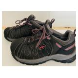 KEEN Utility Womens Hiking Shoe