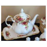Royal Albert Old Country Rose Dish Set