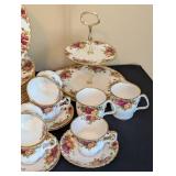 Royal Albert Old Country Rose Dish Set