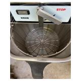 Fetco CBS-52H-15 C52046 Stainless Steel Twin Automatic Coffee Brewer