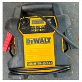 DeWalt DXAEJ14 1400 Peak Amp Jump Starter with Digital Compressor and USB Power Banks For Parts