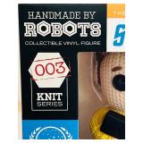 Star Trek Handmade by Robots Captain Kirk Figurine and Mini Epics Weta Workshop LootCrate Exclusive Frodo Baggins