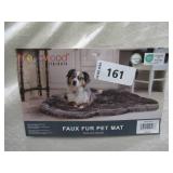 NEW Brentwood Originals, Faux Fur Memory Foam Pet Mat, 35" x 40" - Charcoal