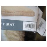NEW Brentwood Originals, Faux Fur Memory Foam Pet Mat, 35" x 40" - Taupe