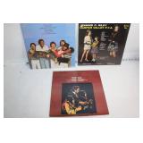 Vintage Style Record Player with Built-in Radio and Speaker