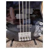 Ibanez SD GR Siundgear Bass Guitar with Stand