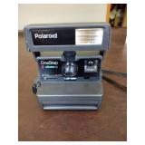 Vintage Polaroid camera (works with film)