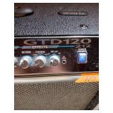 Crate amp with foot switch