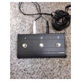 Crate amp with foot switch