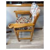 Round Table and Pool Chairs