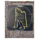 6 records: Hotel California, Head East Live, Golden Earring, GO GOS Beauty & the beat, Love stinks, trex