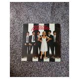 6 records: Chicago, Fleetwood Mac, and more.