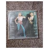 6 records: Chicago, Fleetwood Mac, and more.