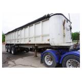 1998 Peterbilt Model 379 Semi Tractor With 2001 East 32