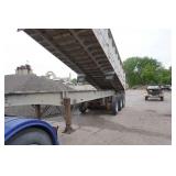 1998 Peterbilt Model 379 Semi Tractor With 2001 East 32