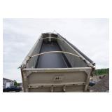 1998 Peterbilt Model 379 Semi Tractor With 2001 East 32