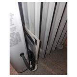 Lakewood 1500W Oil-Filled Radiator Heater