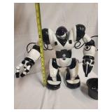 WowWee Robosapien Set with Large and Mini Robot Figures
