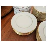 Set of 36 Lenox Cosmopolitan Collection Plates