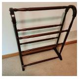Vintage Wooden Quilt Rack with Mahogany Finish