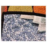 Garnet Hill Double/Queen Quilted Bedspread with Circle Patterns