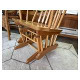 Wooden Glider Rocker with Spindle Back Chair Design