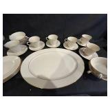 Lenox Hayworth Cosmopolitan Collection Dinnerware Set