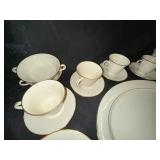 Lenox Hayworth Cosmopolitan Collection Dinnerware Set