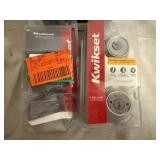 3 Kwik Set Deadbolts and Doorknobs
