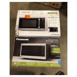 Lot of Assorted Microwaves Various Models and Conditions   Customer Returns See Pictures