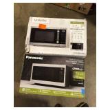Lot of Assorted Microwaves Various Models and Conditions   Customer Returns See Pictures