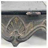 Elegant Set of Vintage Cameo Earrings and Brooch