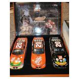Collectible Tony Stewart #20 NASCAR Die-Cast Car Set with Home Depot Livery