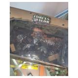 1:32 Scale Forces of Valor Set with Military Vehicles and Figures
