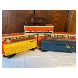 Lionel Train Set - Looney Tunes and IBP Boxcar with Caboose