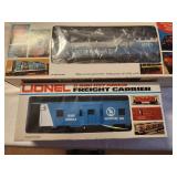 Lionel O and O27 Gauge Great Northern Freight Carrier Set