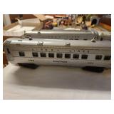 Set of 4 Lionel Lines Passenger Cars with Detailed Design