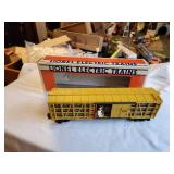 Lionel Electric Trains Foghorn Leghorn Poultry Car 6-16739