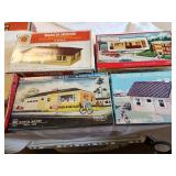 Collection of 6 Vintage Plasticville HO Scale Ranch Houses