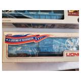 Lionel O and 027 Gauge Auto Carrier & Box Car Model Trains Set