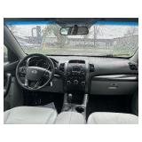 2011 KIA SORENTO LX *All Wheel Drive*
