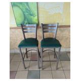 COMMERCIAL RESTAURANT DINING TABLE & BAR STOOLS (2) GREEN