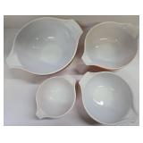 Set of 4 Vintage PYREX Glass Nesting Bowls - Autumn Harvest