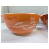 Set of 4 Vintage PYREX Glass Nesting Bowls - Autumn Harvest